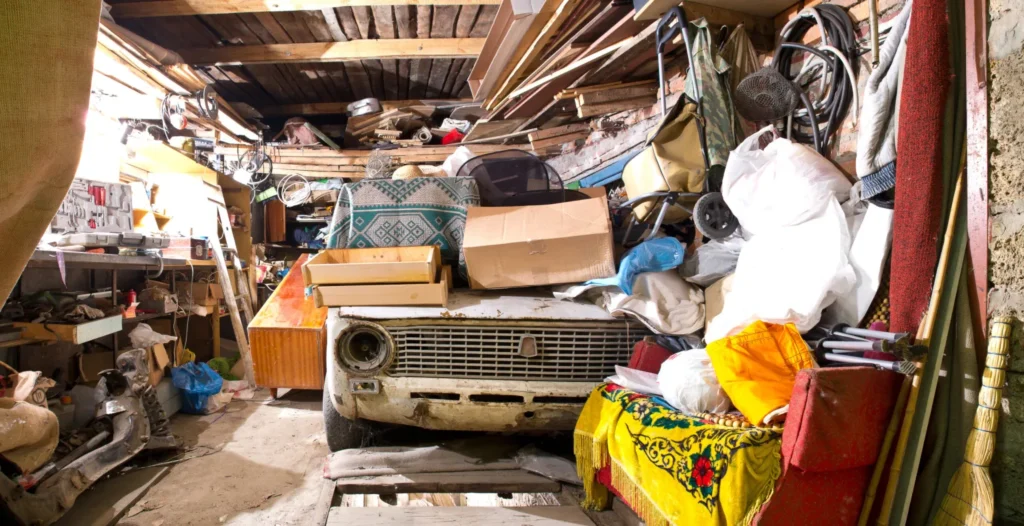 Depositphotos_7623752_XL Messy garage then needs to be organized
